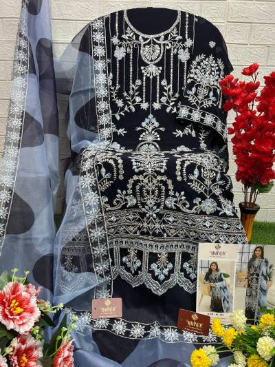 D.NO. 40002 BY MAHNUR EMBROIDERY SALWAR KAMEEZ WHOLESALER IN INDIA